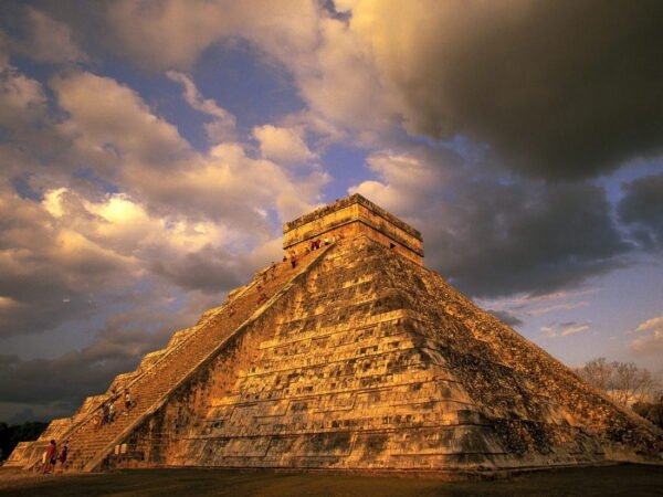 Chichen Itza - Valladolid - Cenote DeLuxe Tour Riviera Maya