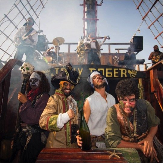 Jolly Roger Pirate Boat Deluxe - Lobster & Steak Kids